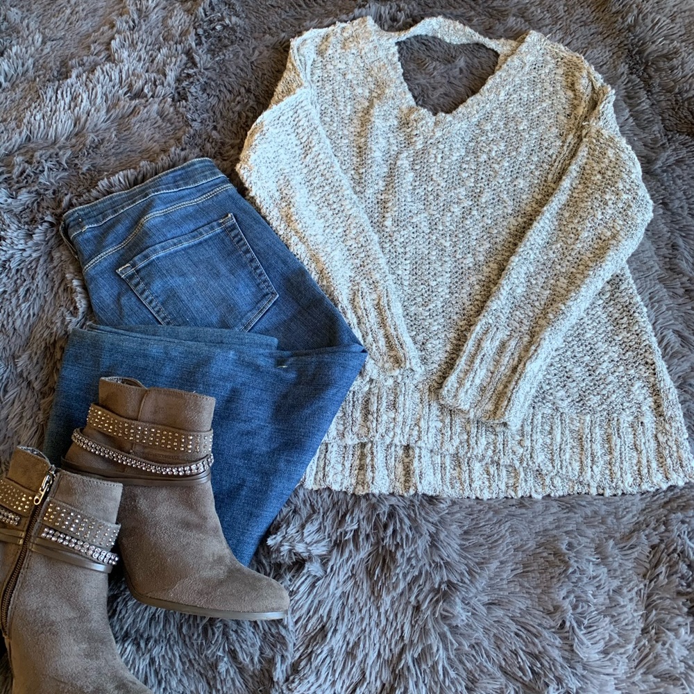 HOLLISTER lounge knit sweater - Picture 2 of 6